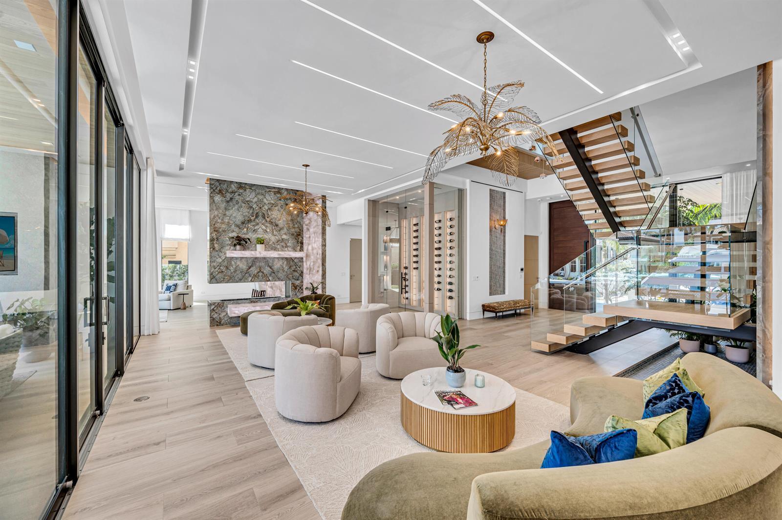 Building Photo - 408 Coral Way