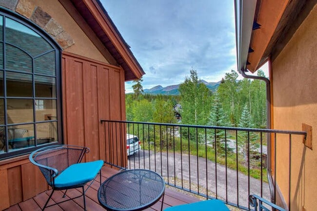 Building Photo - Winter Rental