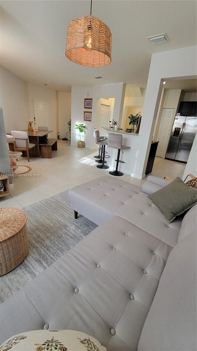 Building Photo - 10630 NW 88th St