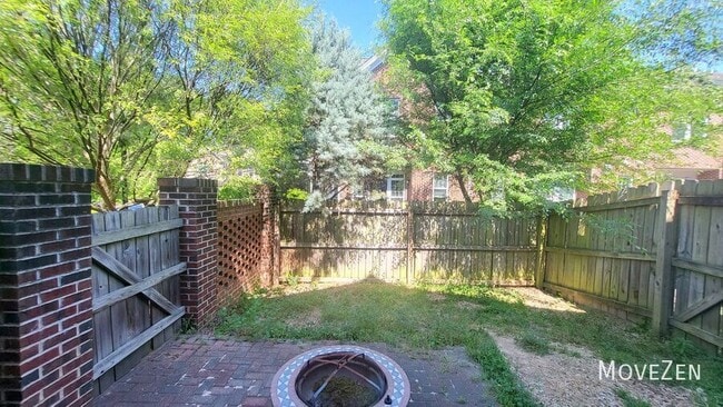 Building Photo - 1706 Raney Ct