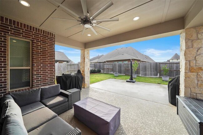 Building Photo - 11103 Bluewater Lagoon Cir