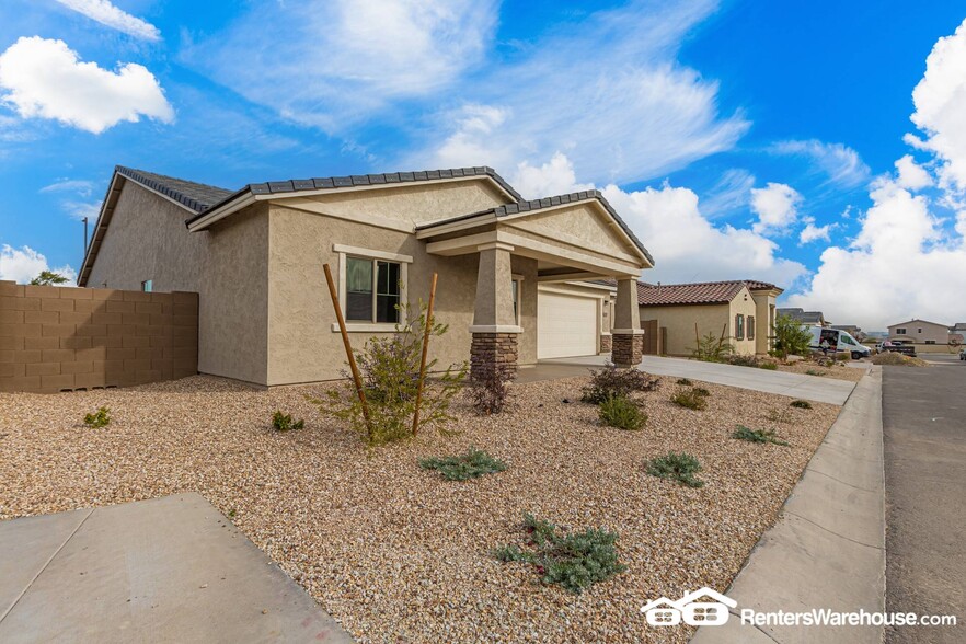 Building Photo - 12532 W Stella Ln