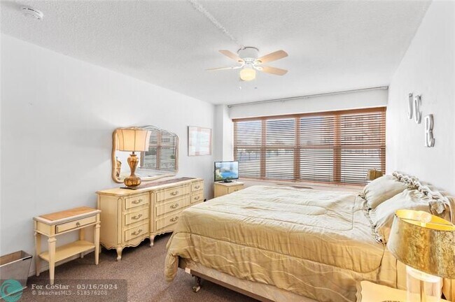 Building Photo - 4010 Galt Ocean Dr