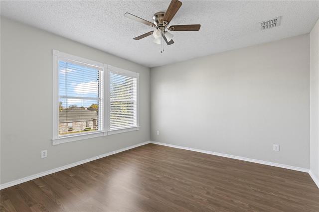 Building Photo - 1543 Englewood Dr