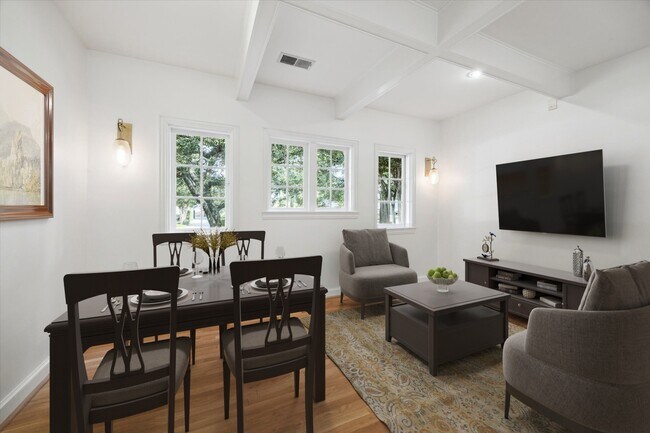 Building Photo - 2117 Chilton Rd