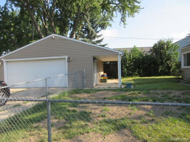 Building Photo - 3703 Coolidge Hwy