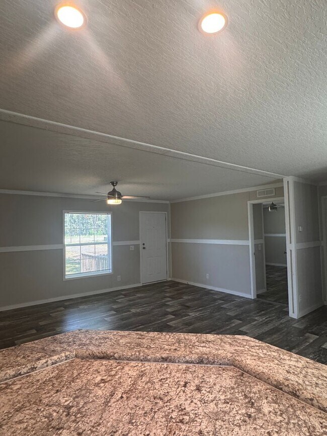 Building Photo - Spacious 3BR/2BA Home in Peaceful Danielsville Setting