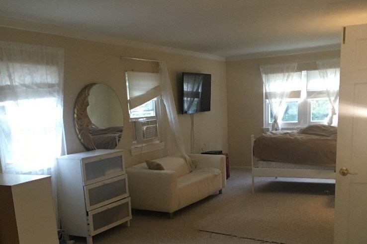 Building Photo - 30 Candlewood Dr