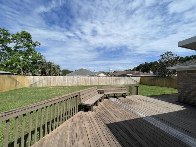 Building Photo - 2212 Peachwood Ct