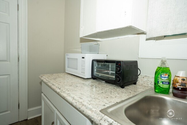 Building Photo - 324 Stockton St