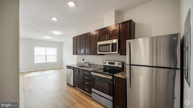 Building Photo - 4909 Hamilton Ave