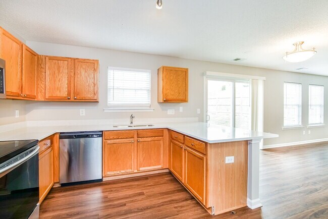 Building Photo - 3312 Marshlane Way