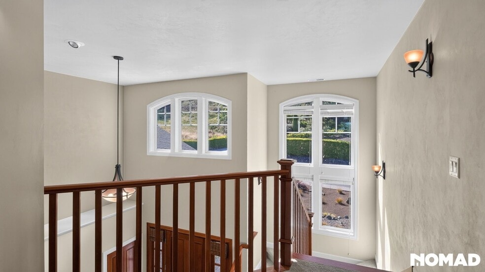 Building Photo - 453 Dellwood Dr