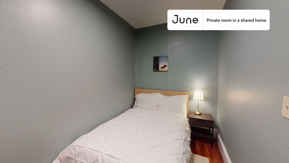 Primary Photo - Room in Shared 7 bed/2 bath home