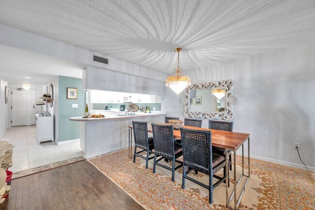 Building Photo - 6650 Sunset Way