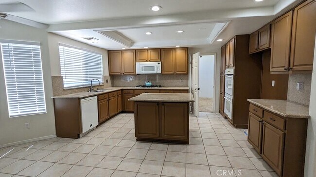 Building Photo - 40342 Corte Campeon