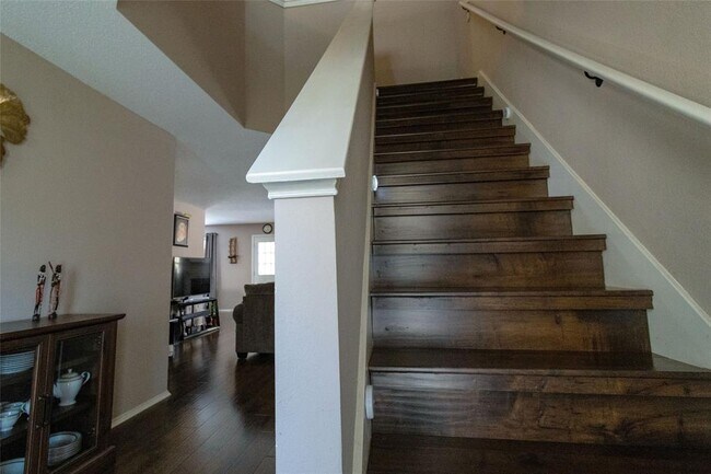 Building Photo - 3905 Lemos Dr