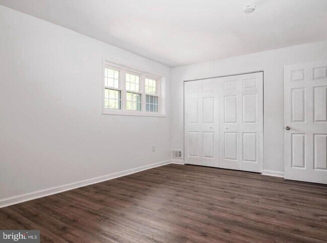 Building Photo - 1468 Lowell Ct