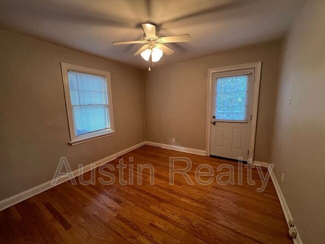 Building Photo - 2521 Cecelia Ave