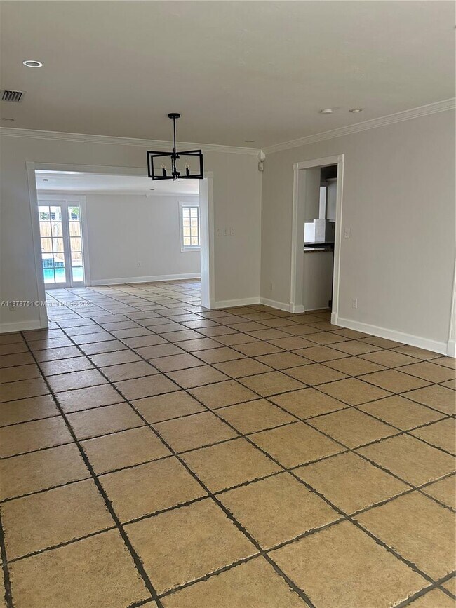 Building Photo - 1320 SW 102nd Ct