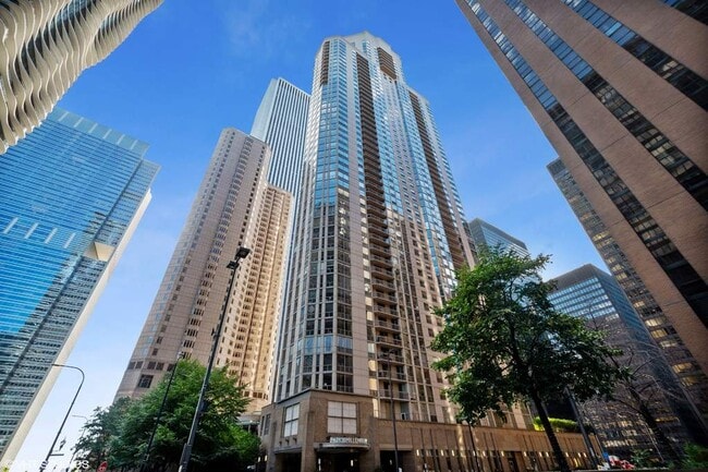 Primary Photo - 222 N Columbus Dr