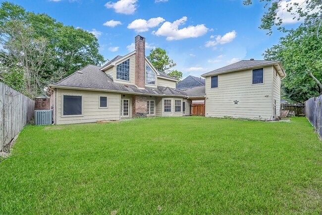Building Photo - 1807 Brookchester Dr