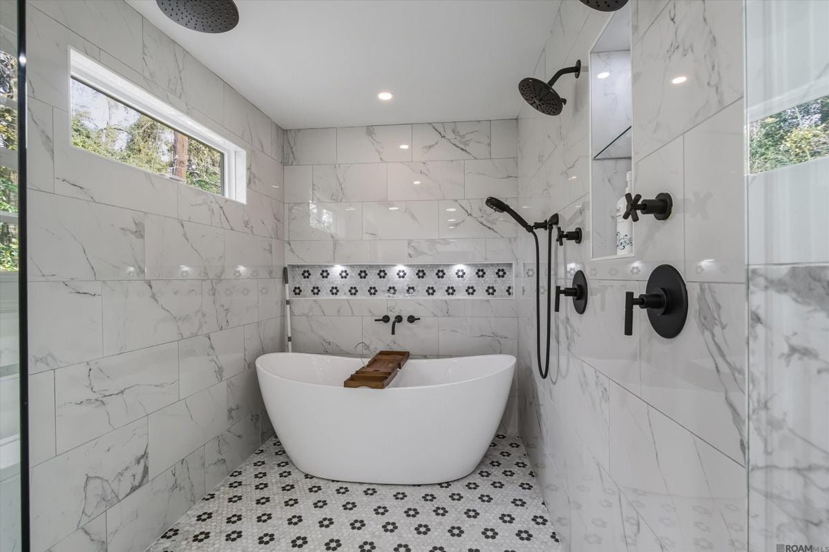 Building Photo - 6414 Highland Rd