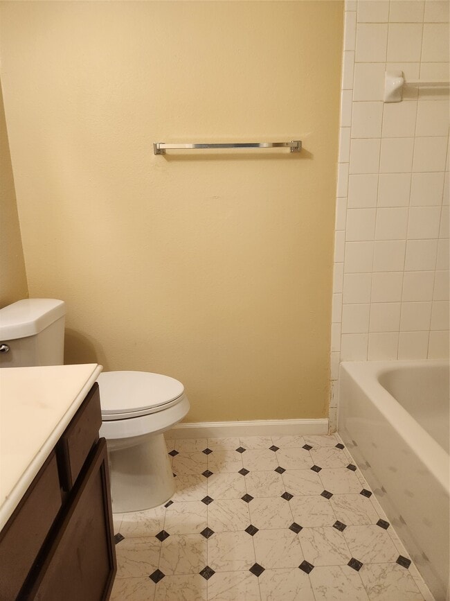 Building Photo - 7631 Goudin Dr