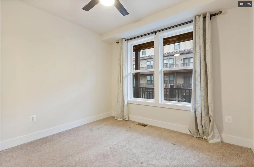 Building Photo - 613 Herndon Pky