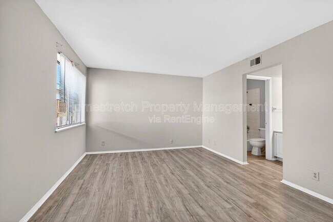 Building Photo - 1536 Springlet Ct