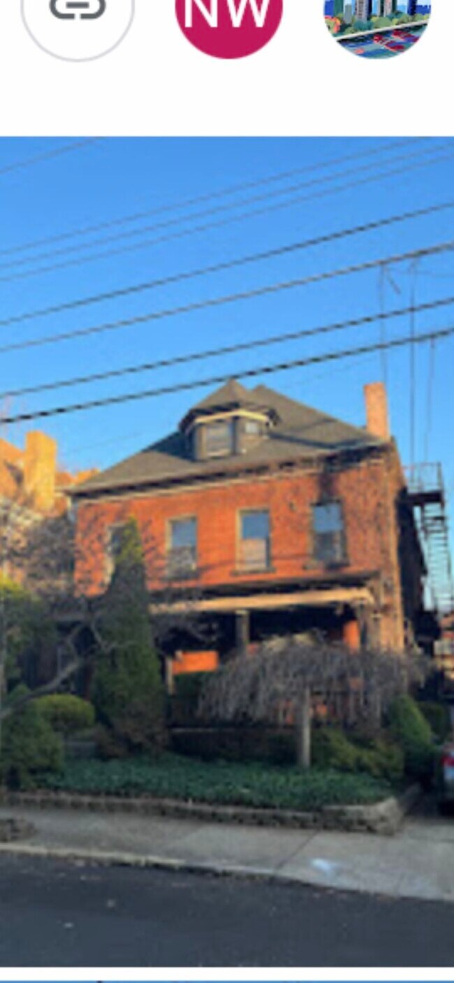 Primary Photo - 219 Stratford Ave