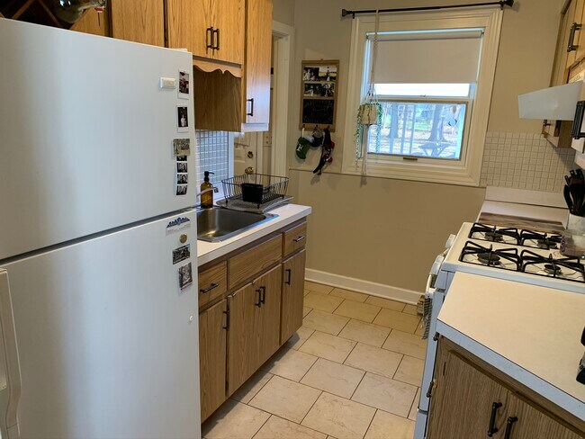 Building Photo - 4953 Wilcox Avenue