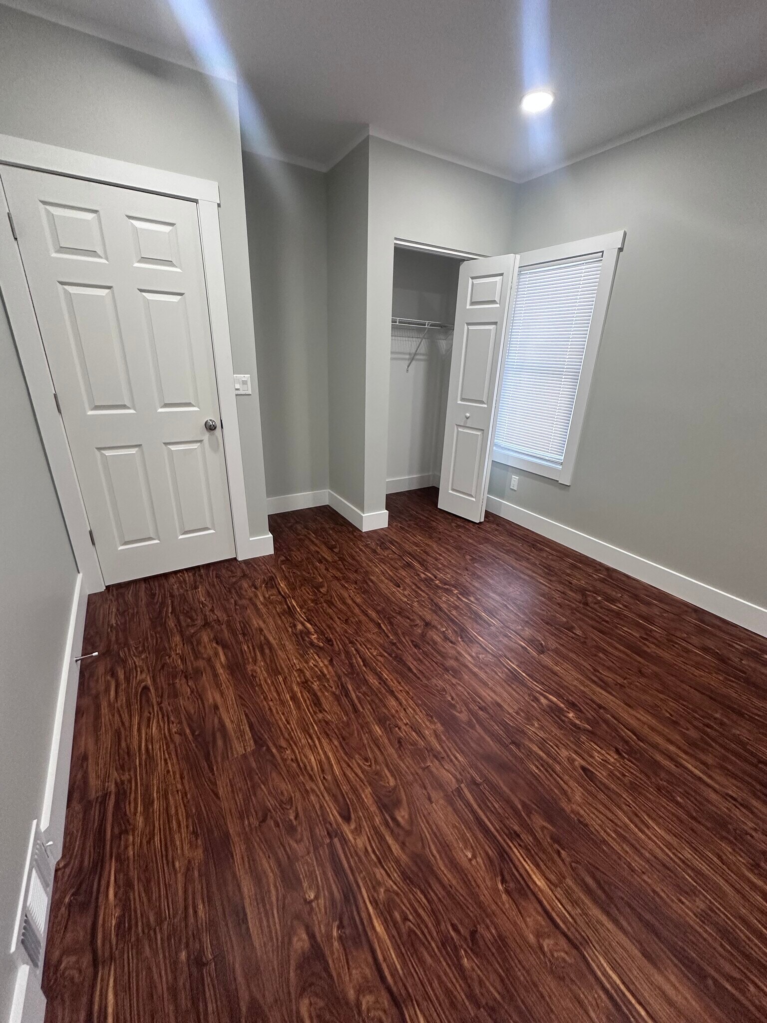 Building Photo - 302 Abell Ave