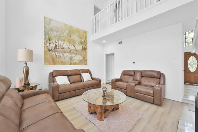 Building Photo - 1 Waterbrook Pl