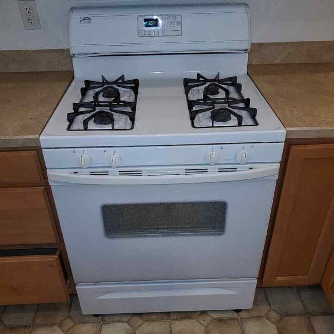 Building Photo - 2436 SW 23rd St