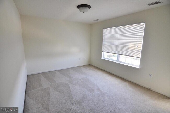 Building Photo - 117 Scirocco Ln