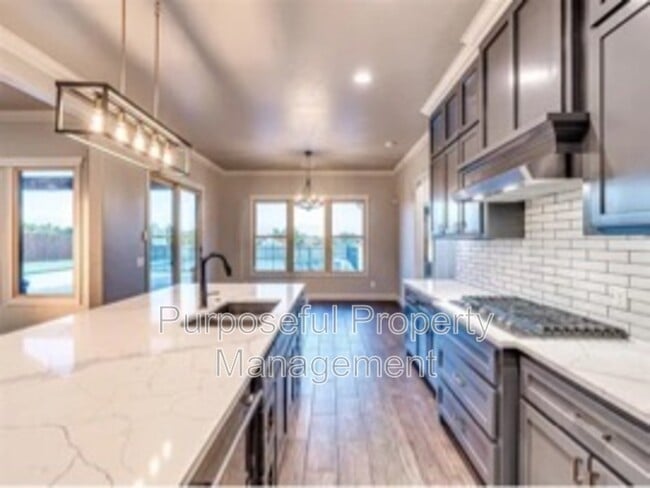 Building Photo - 115 Weaver Rd