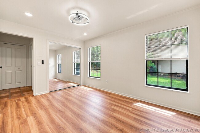 Building Photo - 10798 Cypress Bend Dr