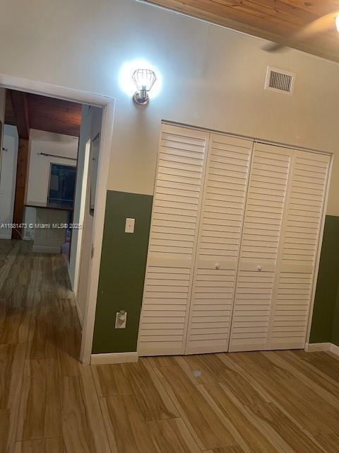 Building Photo - 141 Gumbo Limbo Dr