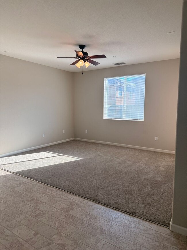 Building Photo - 2261 Hancock Dr