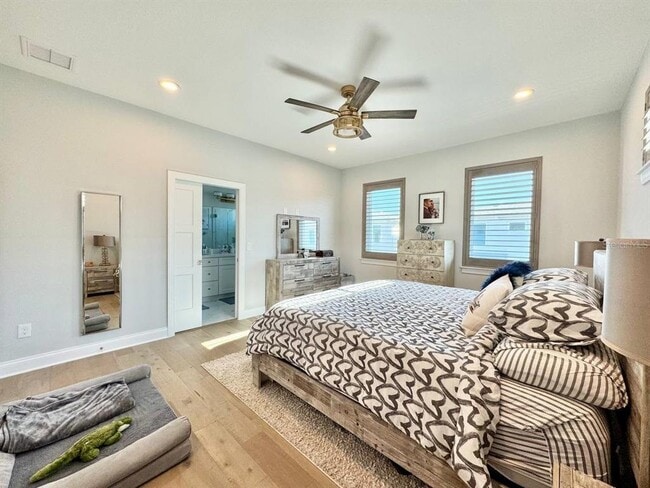 Building Photo - 4740 Legacy Park Dr