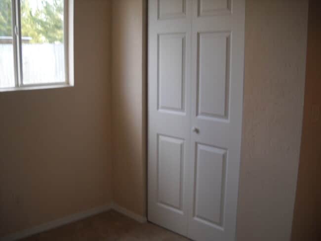 Building Photo - Palominas