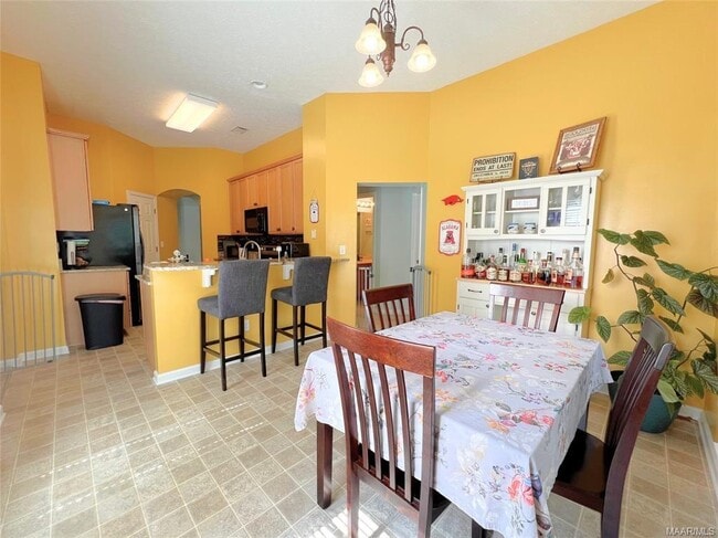 Building Photo - 1972 Chancellor Ridge Rd