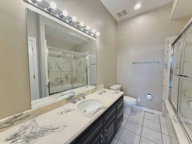 Building Photo - Garden Level in Luxury Home Available Now