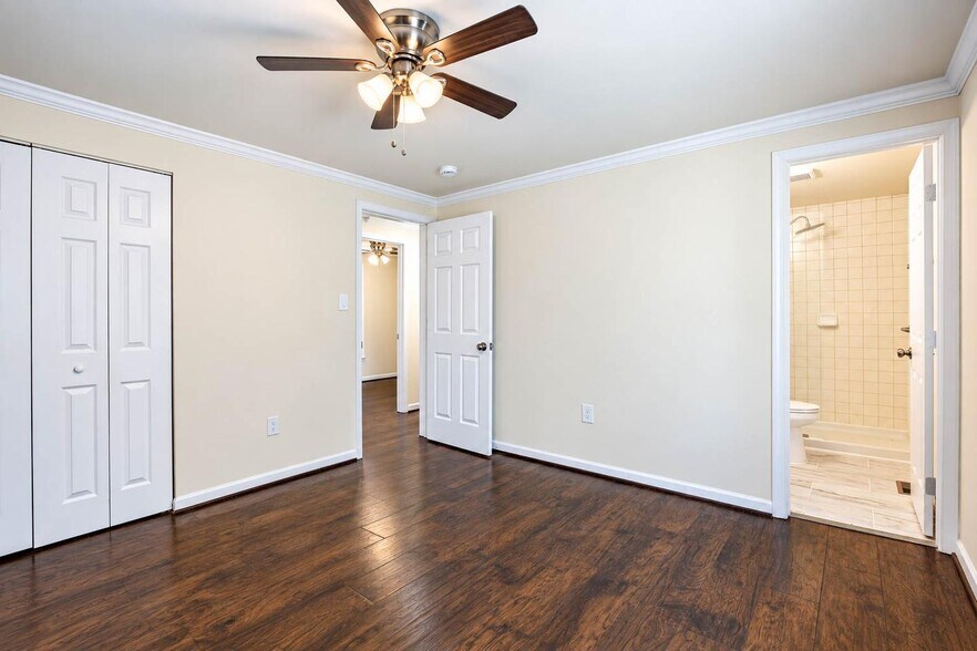 Building Photo - Bright & Comfortable Home in DC