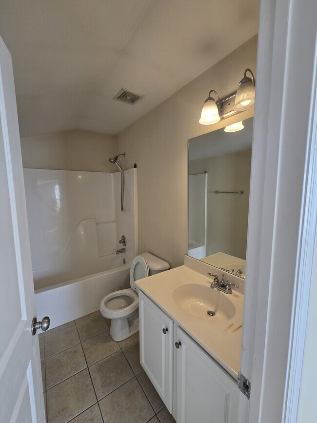 Building Photo - 154 Magnolia Bluff Dr
