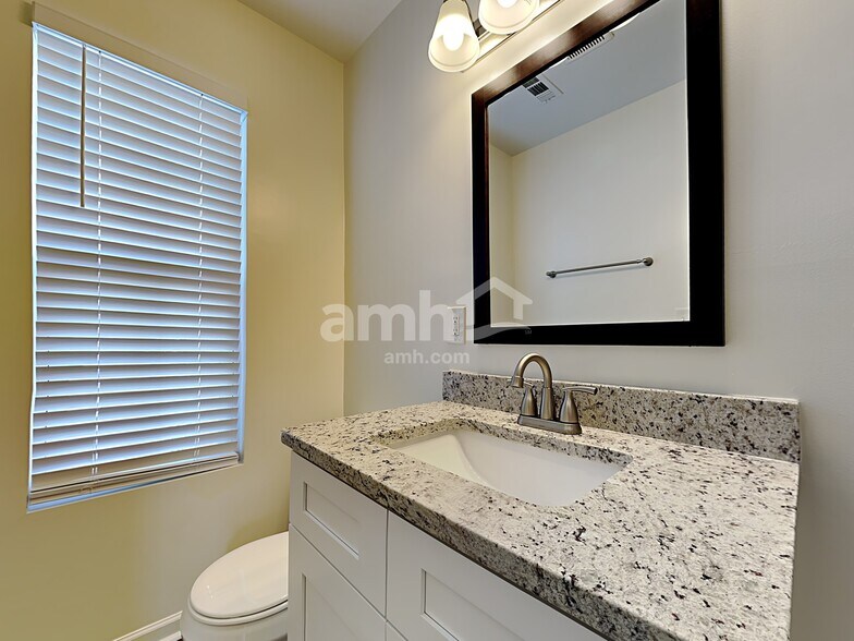 Building Photo - 1825 Beeson Park Ln