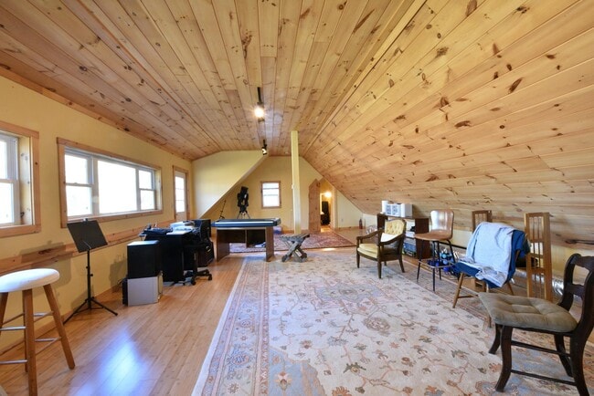 Building Photo - 35 Stevens Rd