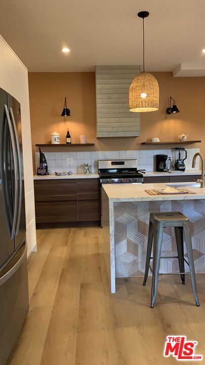 Building Photo - 400 N Avenue 66