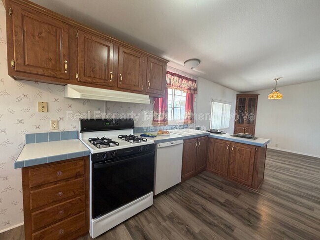 Building Photo - 1514 E Muriel Dr